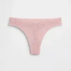 Spetsstring