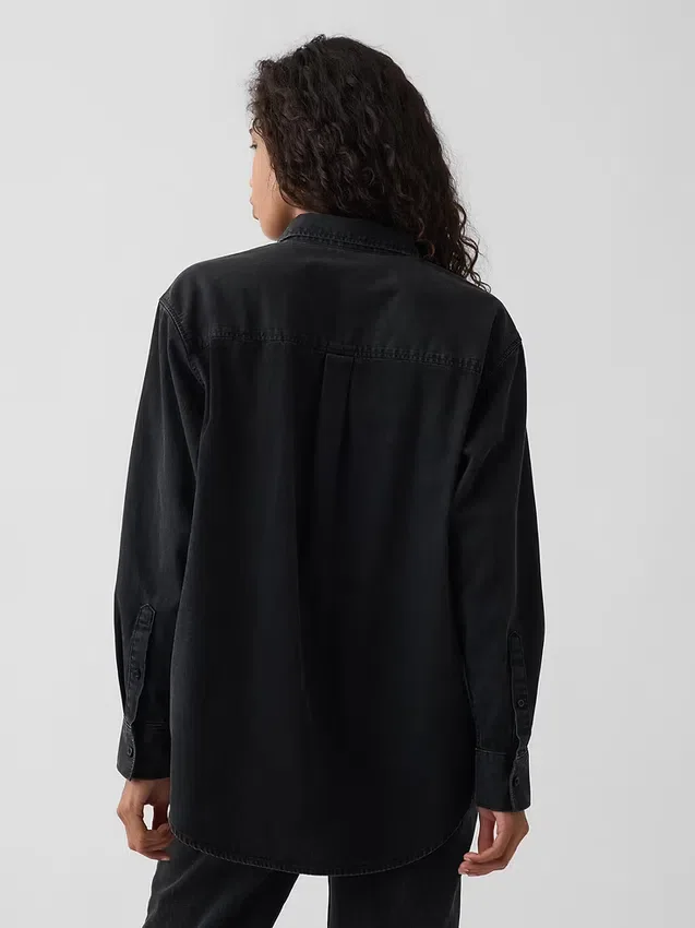 Stor denimskjorta