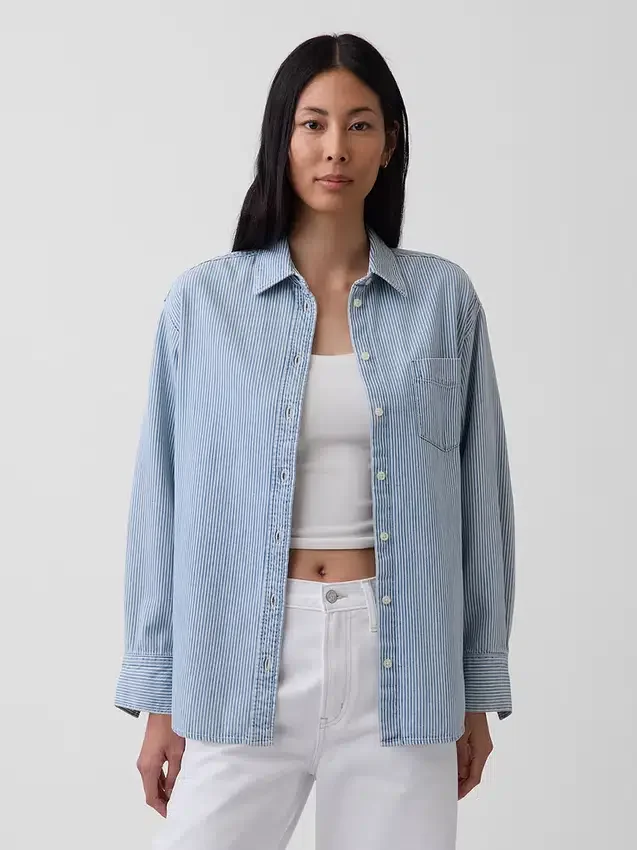 Stor skjorta i randig denim