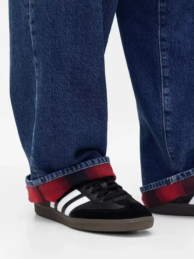Stranger Things extra baggy jeans för vuxna med flanellfoder