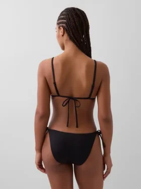 Stringbikinunderdelarna