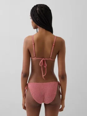 Stringbikinunderdelarna