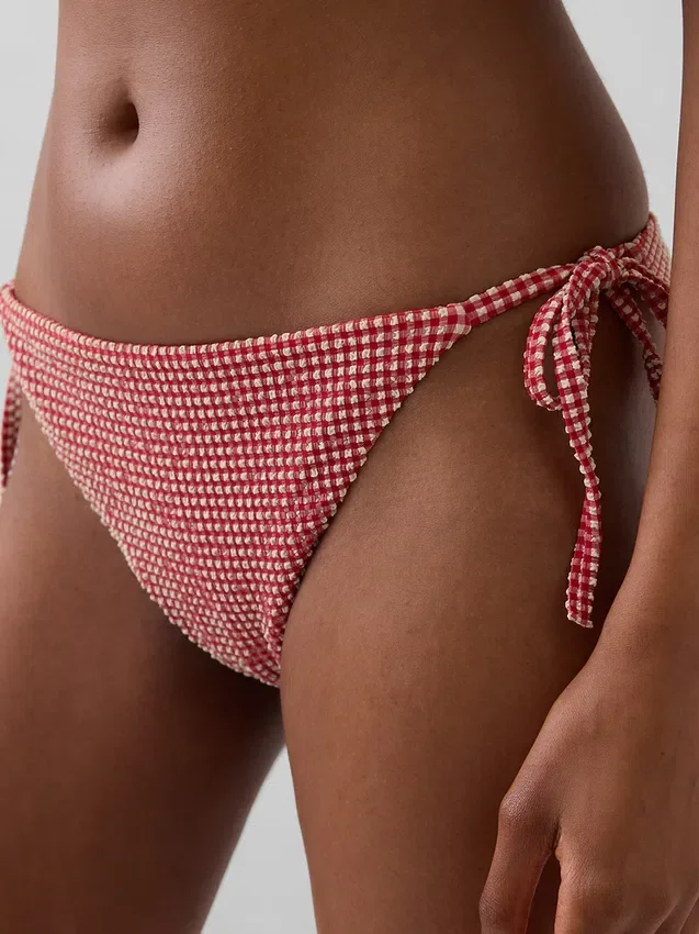 Stringbikinunderdelarna