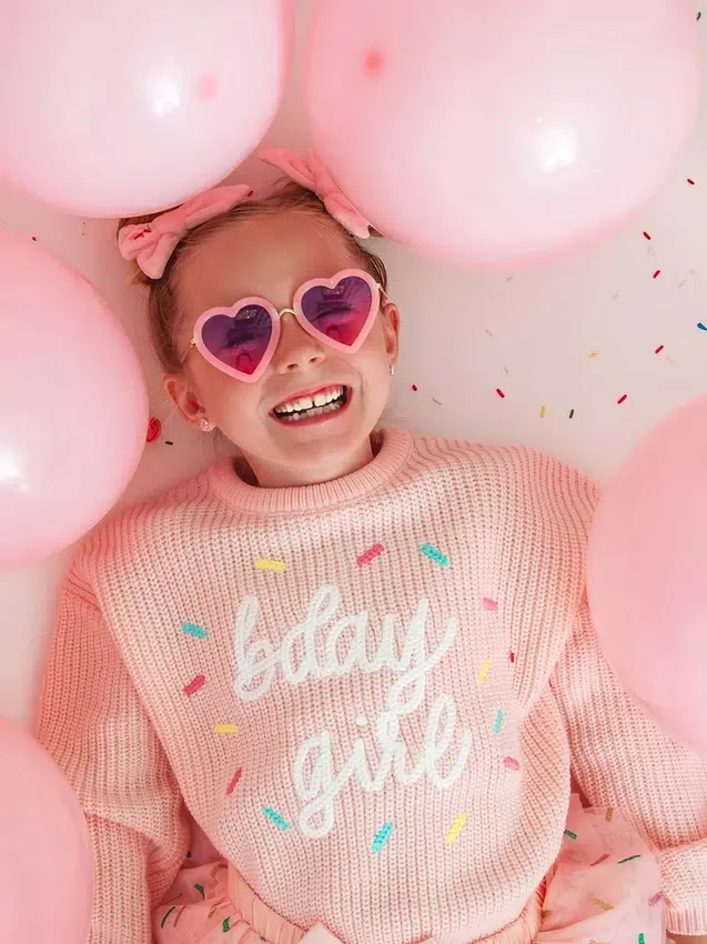 Sweet Wink Birthday Girl Sprinkle-stickad tröja