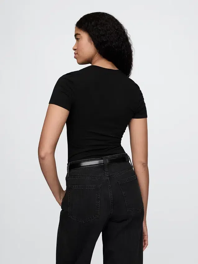 T-shirt-bodysuit i tättstickad jersey
