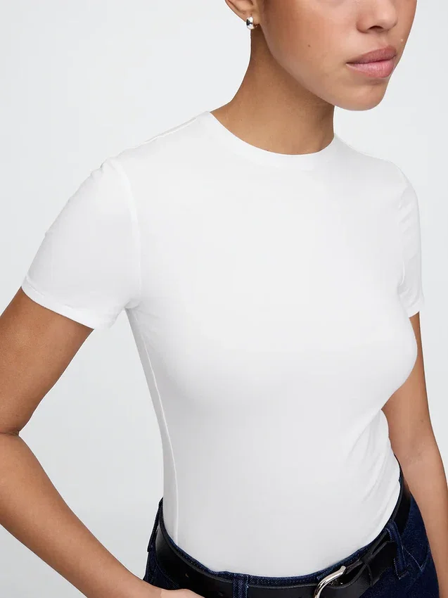 T-shirt-bodysuit i tättstickad jersey