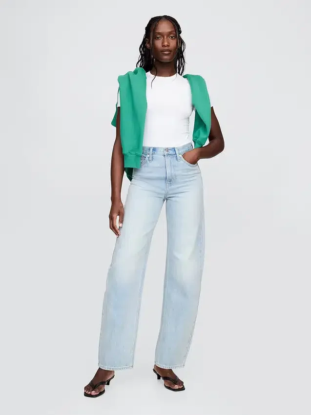 T-shirt-bodysuit i tättstickad jersey