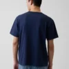 T-shirt för vuxna i tjockt tyg med avslappnad passform och logotyp