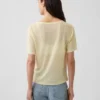 T-shirt i linneblandning med avslappnad passform och V-ringning