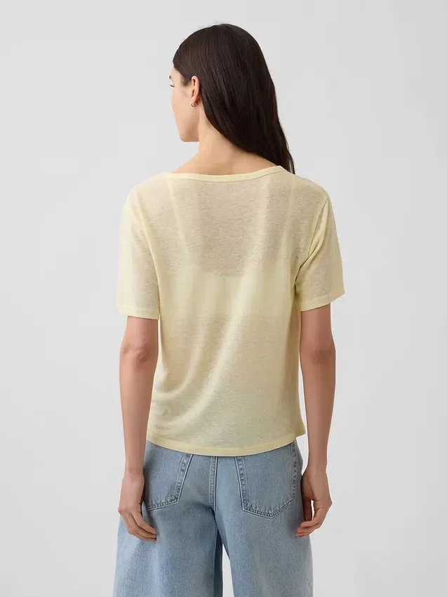 T-shirt i linneblandning med avslappnad passform och V-ringning