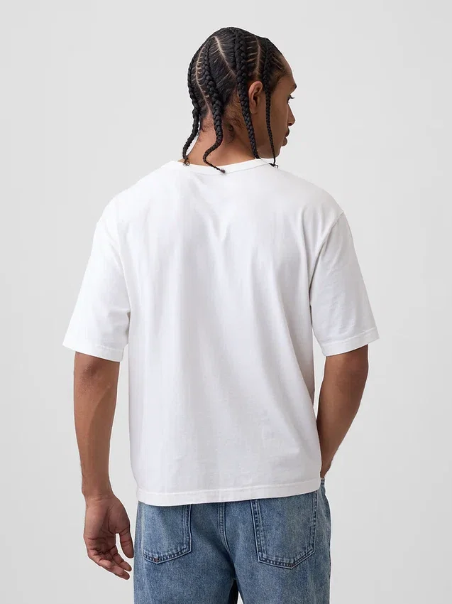 T-shirt med avslappnad passform