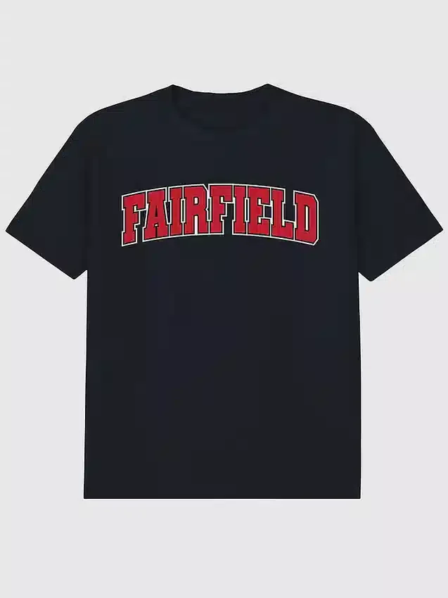 T-shirt med Fairfield Universitys Arch Logo som sekundär grafik