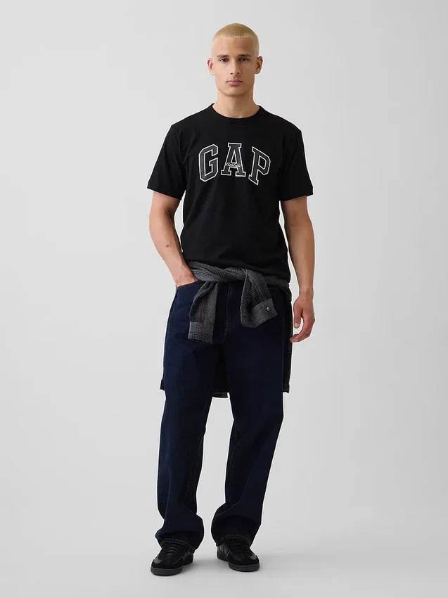 T-shirt med Gap Arch Logo