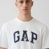 T-shirt med Gap Arch Logo