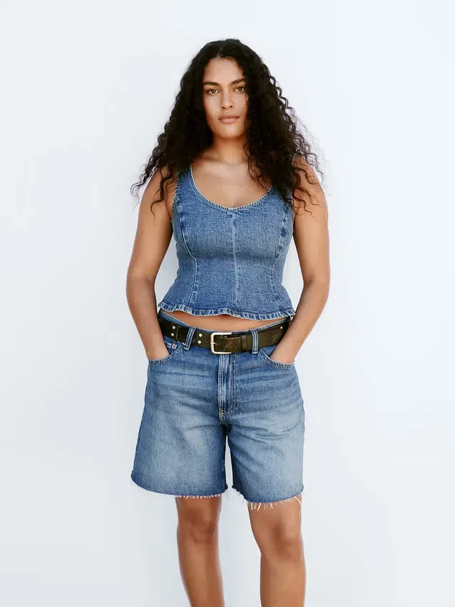 Tajt peplum-top i denim