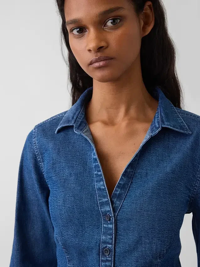 Tajt sittande skjorta i denim