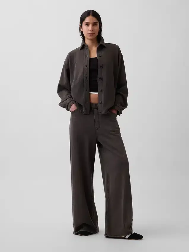 Tjock fransk frotté-skjorta i oversized-modell med knappar fram