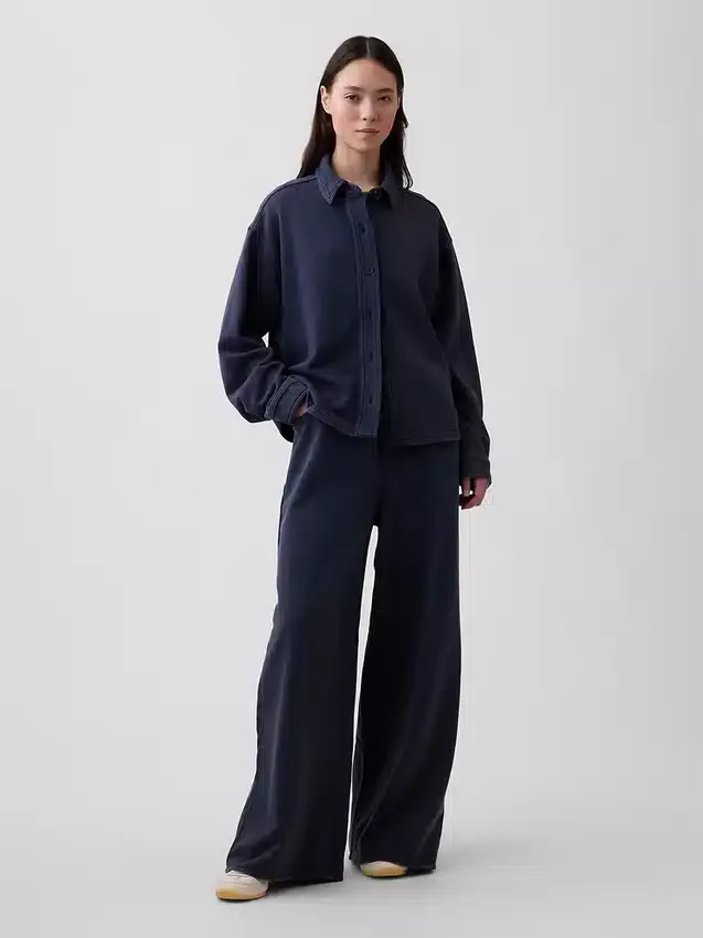 Tjock fransk frotté-skjorta i oversized-modell med knappar fram