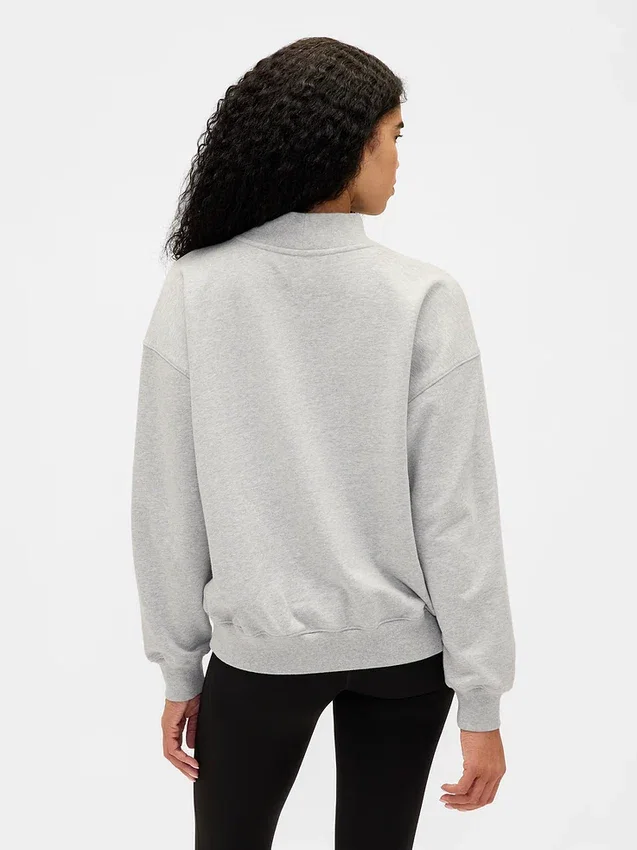 Tjock French Terry-tröja i oversized-modell med hög hals och logotyp