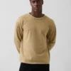 Tjock, kort T-shirt