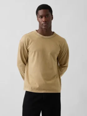 Tjock, kort T-shirt