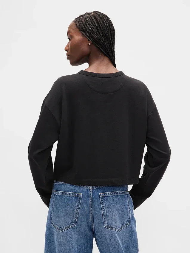 Tjock, kort T-shirt