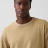 Tjock, kort T-shirt
