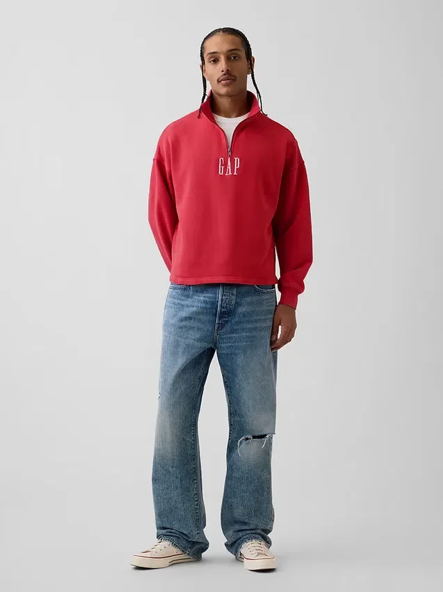 Tjock, oversized tröja med logo och kvartslås