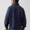 Tjock, oversized tröja med logo och kvartslås