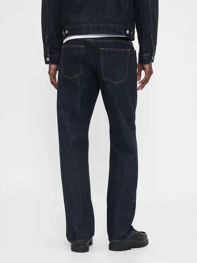 Tjocka, avslappnade raka Jeans
