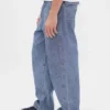 Tjocka, baggy jeans i chambray