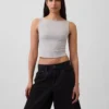 Tätstickad jersey-tanktop med båthals och kort passform