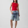 Tätstickad jersey-tanktop med båthals och kort passform