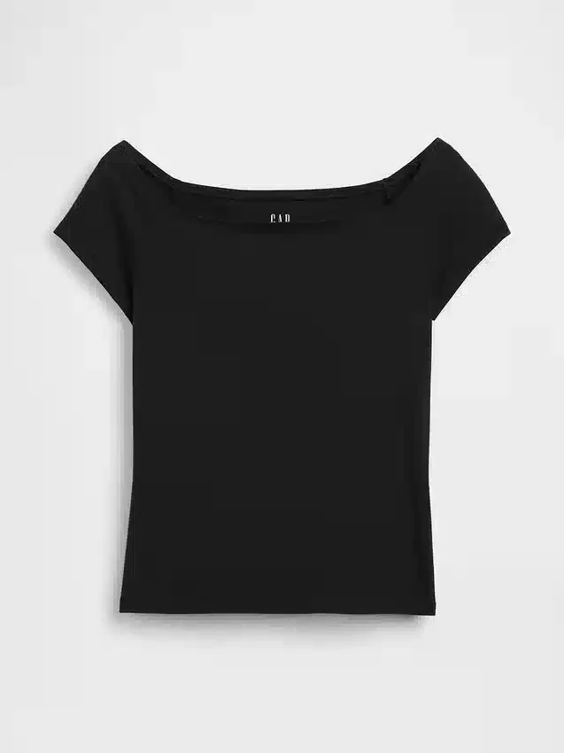Tättstickad jersey-T-shirt med bar axel och kort passform