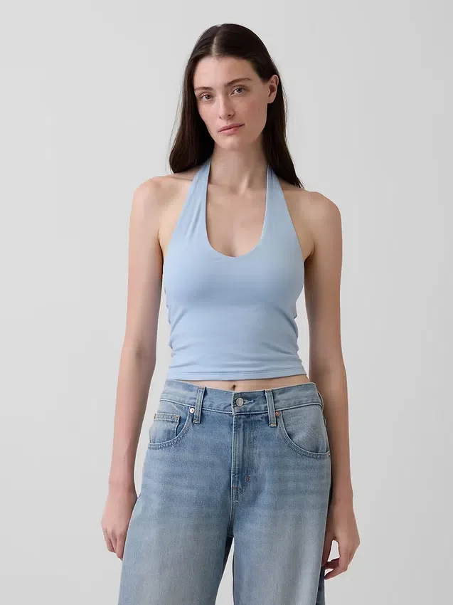 Tättstickad kort halterneck-top