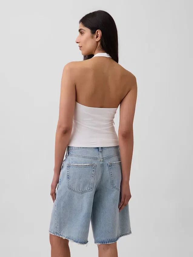 Tättstickad kort halterneck-top