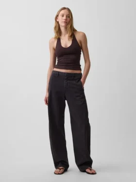 Tättstickad kort halterneck-top