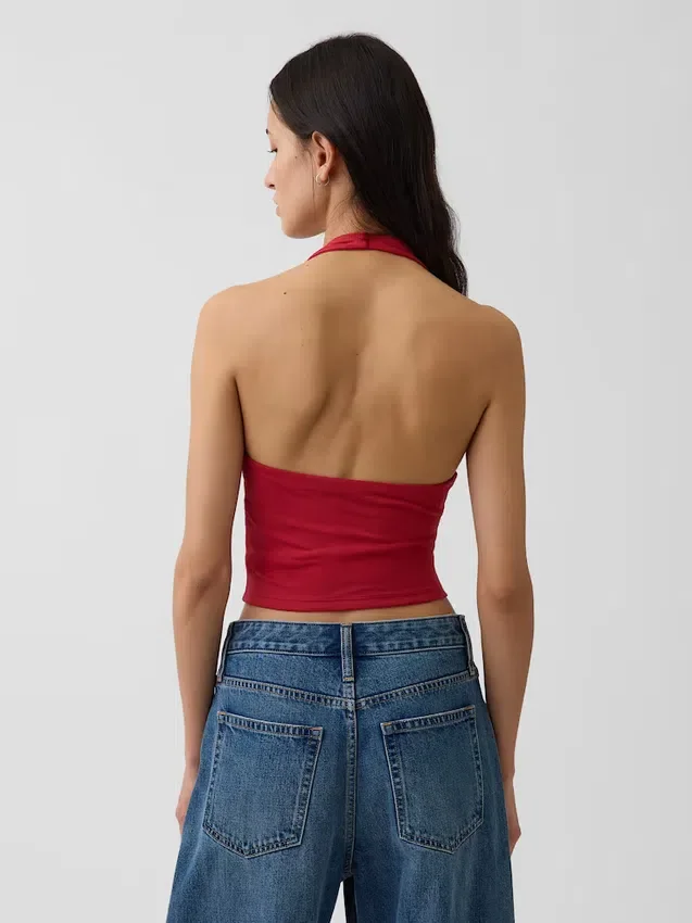 Tättstickad kort halterneck-top