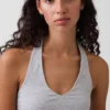 Tättstickad kort halterneck-top