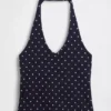 Tättstickad kort halterneck-top