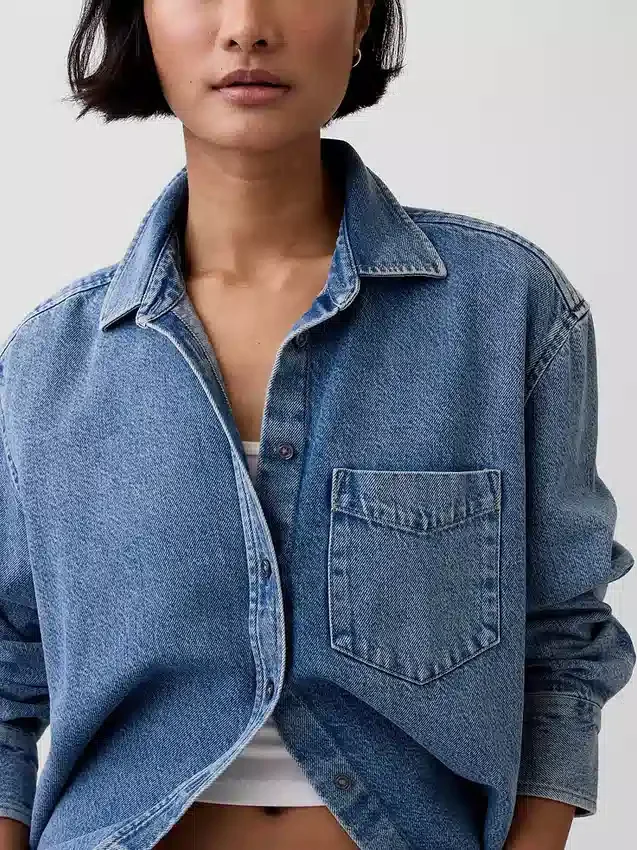 Ultramjuk denimskjorta i oversized-modell