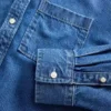 Ultramjuk denimskjorta i oversized-modell med rak nederkant och kortare längd
