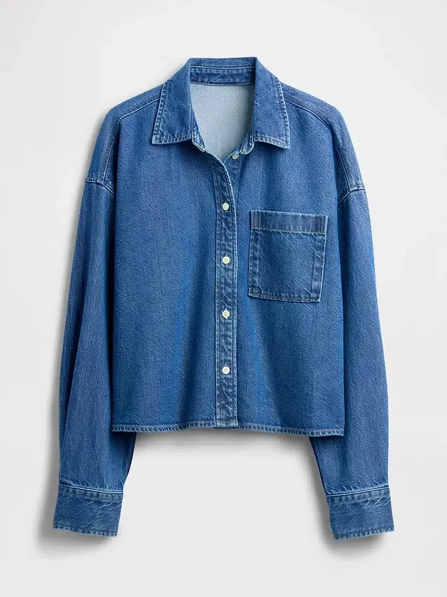 Ultramjuk denimskjorta i oversized-modell med rak nederkant och kortare längd