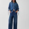Ultramjuk denimskjorta i oversized-modell med rynkade ärmar