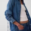 Ultramjuk denimskjorta i oversized-modell med rynkade ärmar