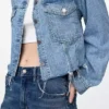 Ultramjuk kort jeansjacka i Icon-denim