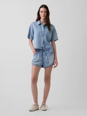 Ultramjuka denimshorts med medelhög midja och dolfinfåll