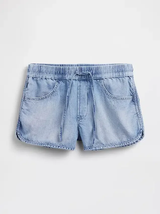 Ultramjuka denimshorts med medelhög midja och dolfinfåll