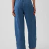 Ultramjuka Easy Barrel-Jeans med medelhög midja