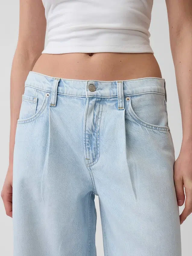 Ultramjuka, plisserade baggy-Jeans med medelhög midja